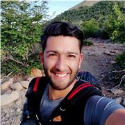 Soy licenciado en ciencias del deporte, experto en entrenamiento funcional, atletismo y trail running. Trabajo como profesor de educación física en la armada por lo que el cumplimiento de objetivos y un continuo hábito de actividad física es muy important